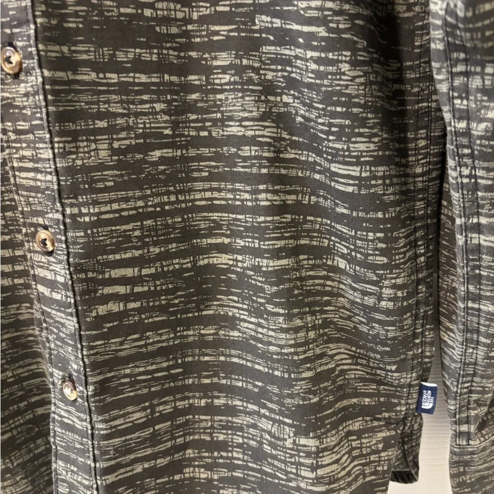 The North Face Black and Gray Patterned‎ Button Down Shirt